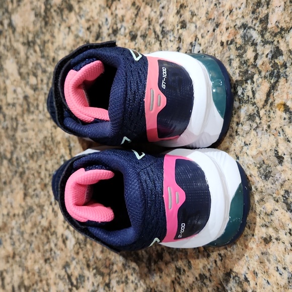 NIB Toddler Asics Size 10 - Picture 5 of 8